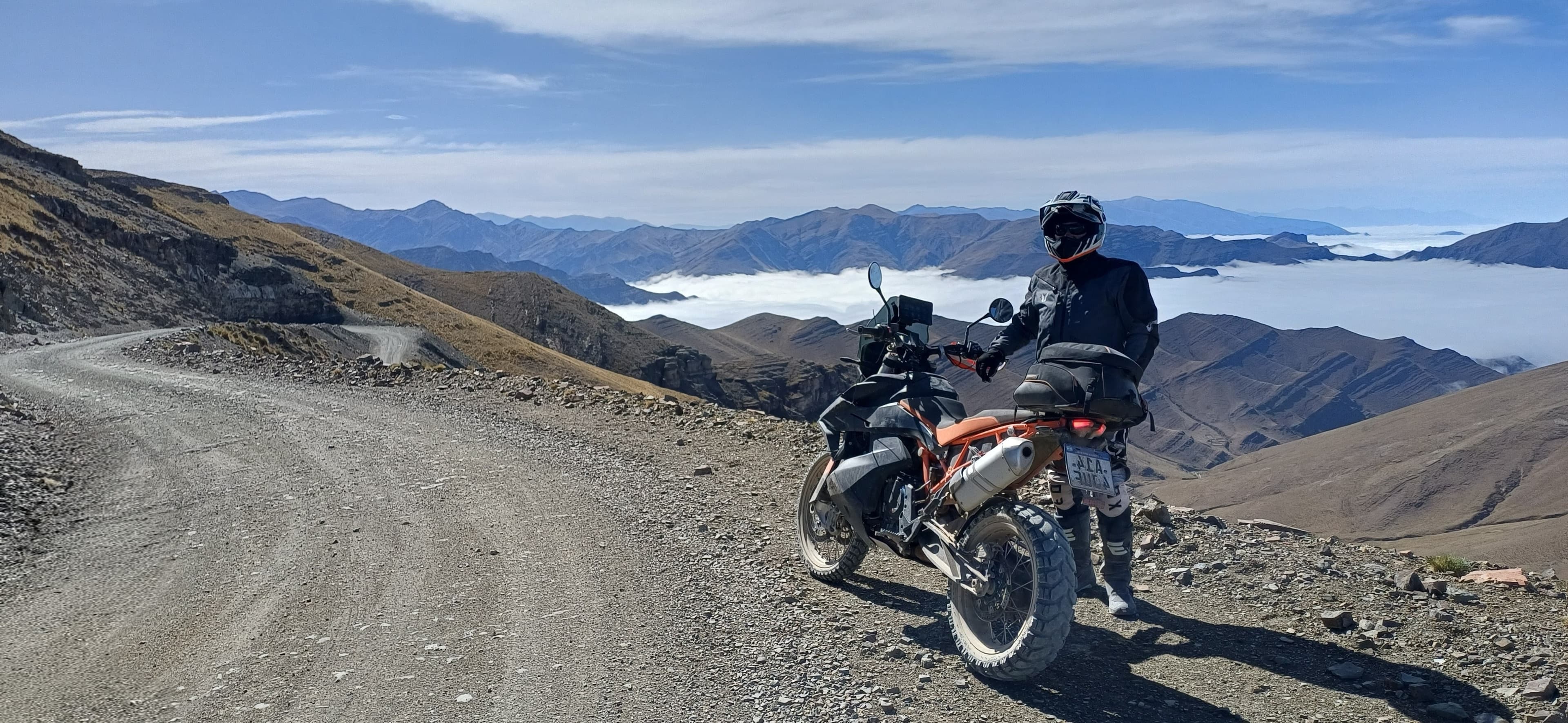 Ruta de montaña en Salta y Jujuy